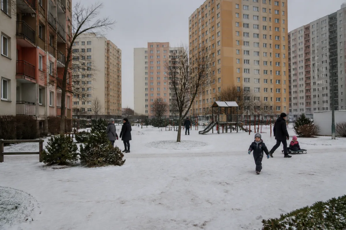800+ у Польщі 2026: без роботи батьків виплату на дитину зупиняють