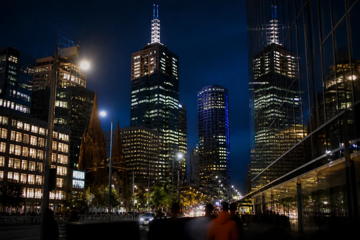 Salary in Australia vs Moscow: reliability beats income