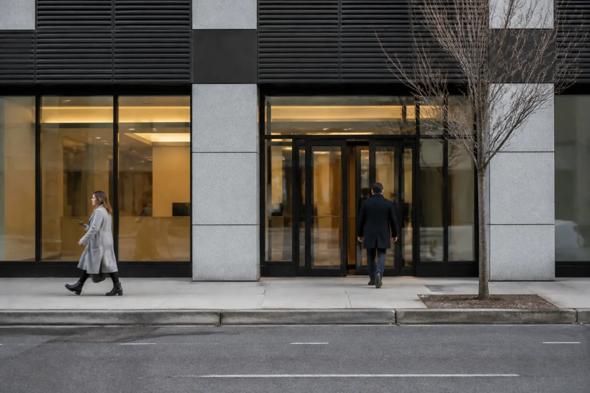 List of documents and photos required for an L1 petition: lease, diagram, interior, signage