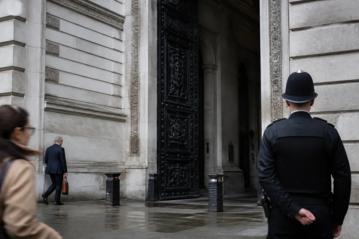 UK Home Office Reporting Rules Tighten From 8 October: What a Missed Check-In Can Cost You