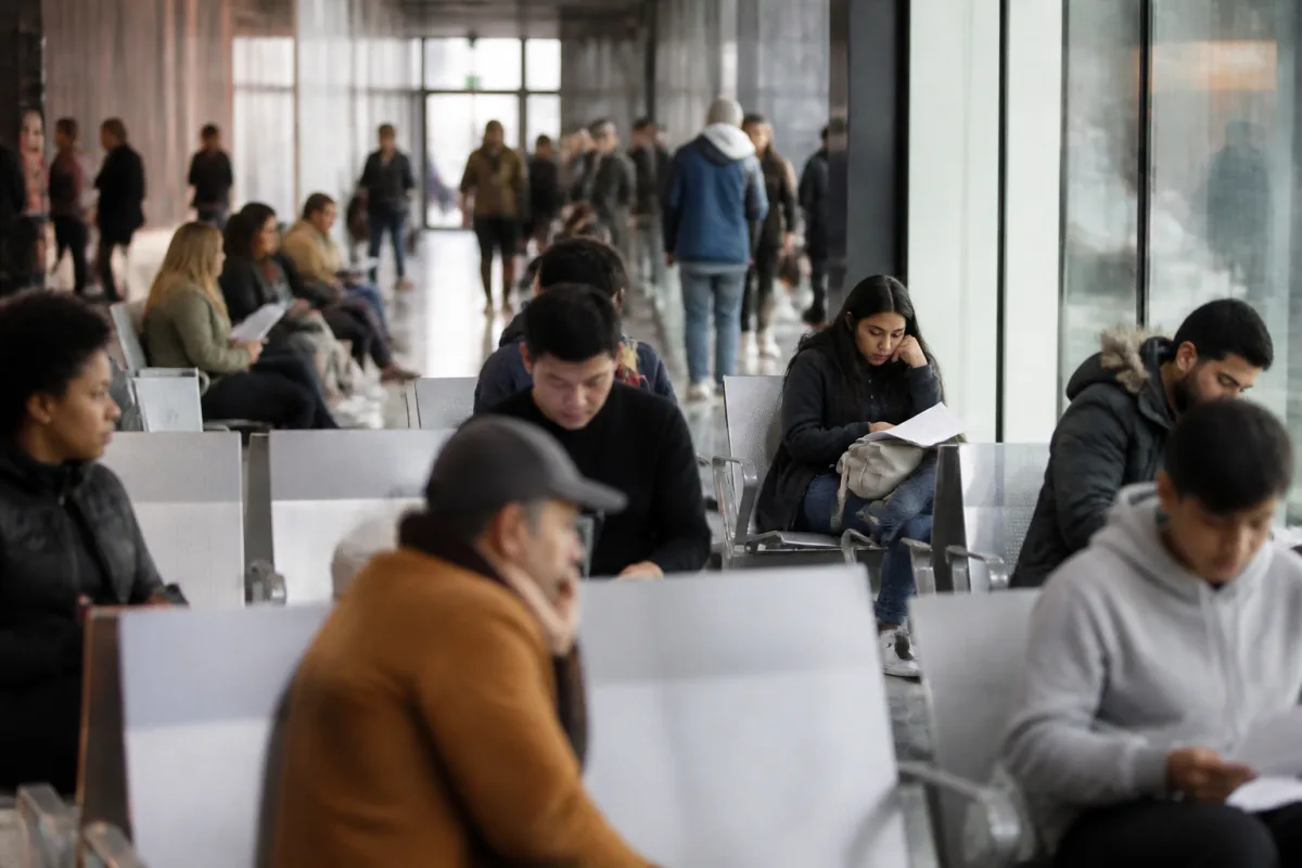 Категории заявителей в иске против USCIS: держатели H1B, студенты F1 и семейные заявители на грин-карту