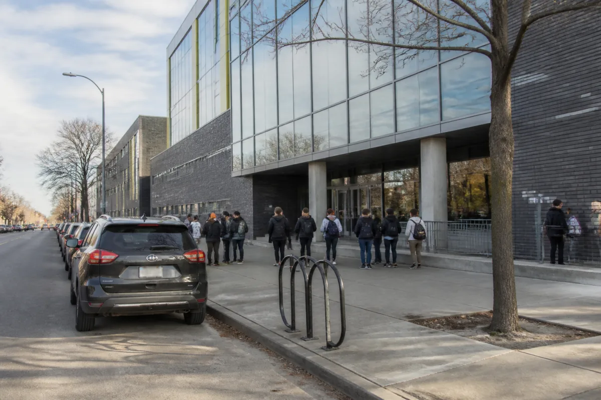 Як дитина потрапить до школи, якщо родина приїде до Квебеку не у вересні
